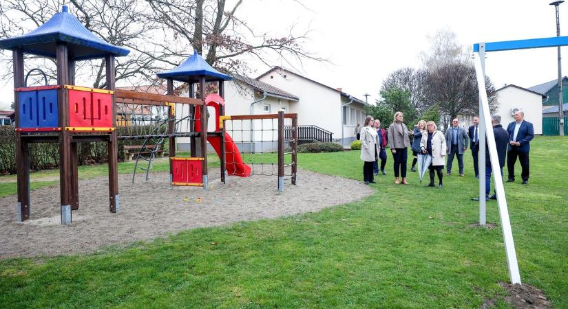 Fiatal családok özönlenek erre a településre – bővíteni kell az iskolát is (galéria)