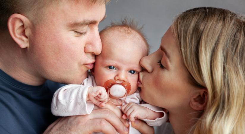 Negyedik trimeszter: amikor szülő születik