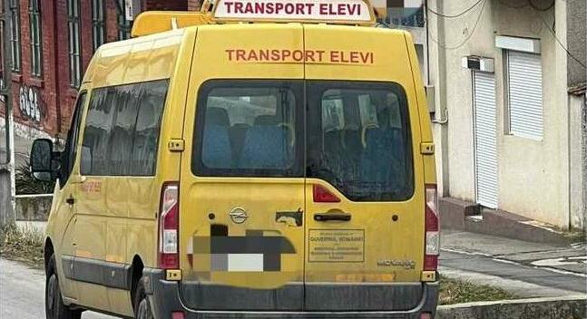 Iskolabusz és teherautó ütközött – Aktiválták a vörös beavatkozási tervet