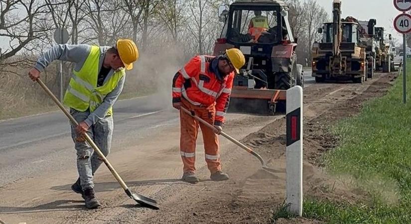 A dunaújvárosi régiónak is fontos, elkezdődött az 52-es főút felújítása
