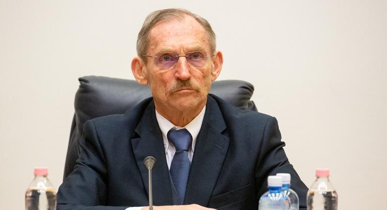 „Árulónak tartják” – Pintér Sándor megszólalt Szabó Bence századosról