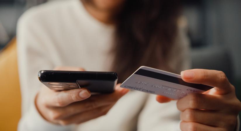 Búcsút inthetünk az amerikai fizetési óriásoknak? Egyre több kereskedő csatlakozik az európai riválishoz