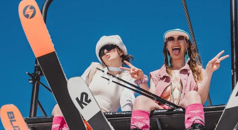 Hiába várták: nem lesz pucér síelés idén