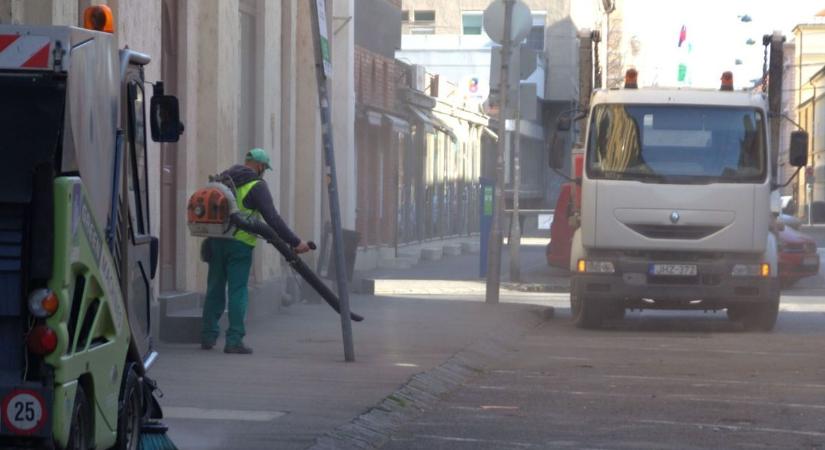 Ismét takarítják Szeged utcáit, parkolási tilalomra készülhetnek az autósok több utcában