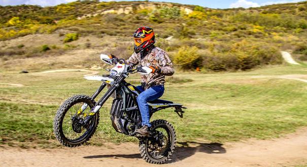 Ingyenes tréning és pályamotorozás Piliscséven