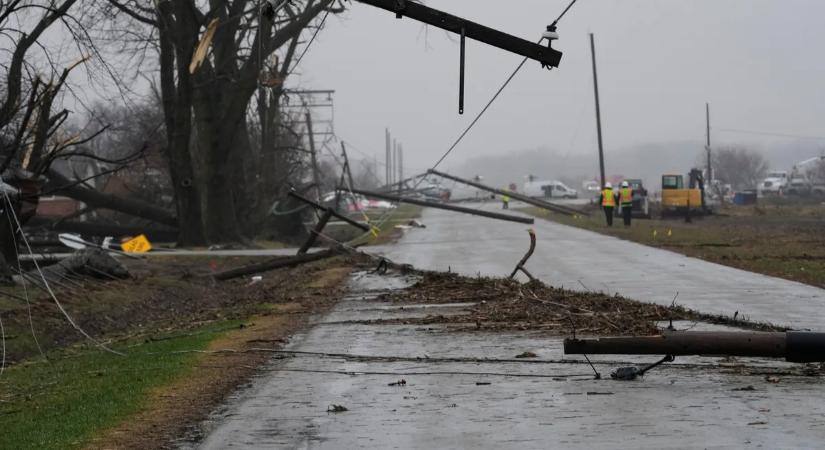 Tombolt a vihar Zalában: haranglábat és kerti tárolót is vitt a szél