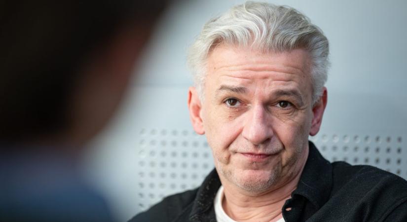 Alföldi Róbert: „Szabó Bence százados úr hős, igazi, nagybetűs, színházi értelemben is hős”