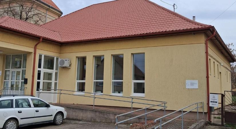 Felújították az orvosi rendelőt és a szolgálati lakást Tiszaörsön