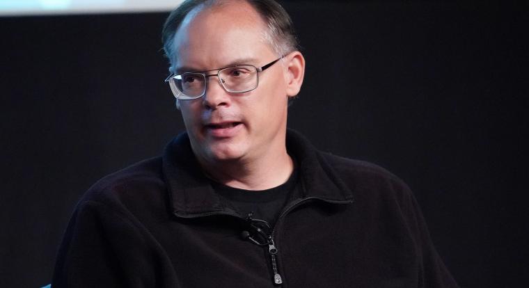 A Valve veteránja páros lábbal szállt bele Tim Sweeney-be az ezer ember kirúgása miatt