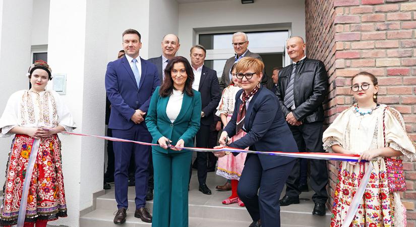 Felavatták az új darázsi kultúrotthont