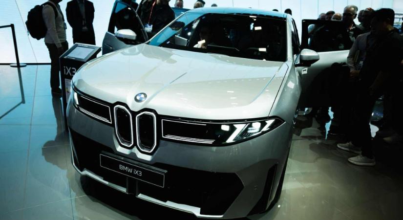 A BMW pénzügyi és logisztikai központot létesít 1,7 milliárd forint értékben