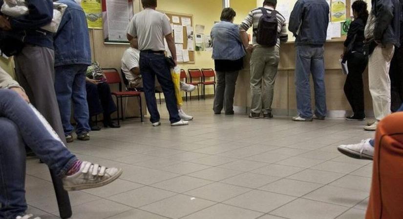 Tízéves csúcsra ugrott a munkanélküliségi ráta