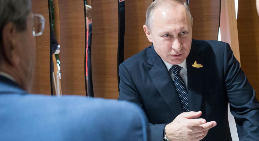 Putyin kétségbeesett kérésbe ágyazott erős utalást küldött az orosz oligarcháknak: „adományozzatok!”