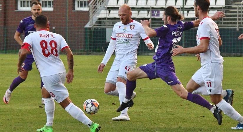 Kieső helyen, topcsapatok ellen – Poór Patrik minden nehézség ellenére hisz a csapatban