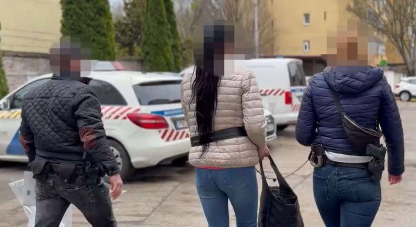 Tízmilliókat zsaroltak és csaltak ki – letartóztatták a családi bűnbanda harmadik tagját (videó)