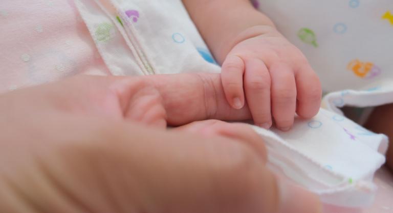 Majdnem új negatív rekord, brutálisan fogy a magyar