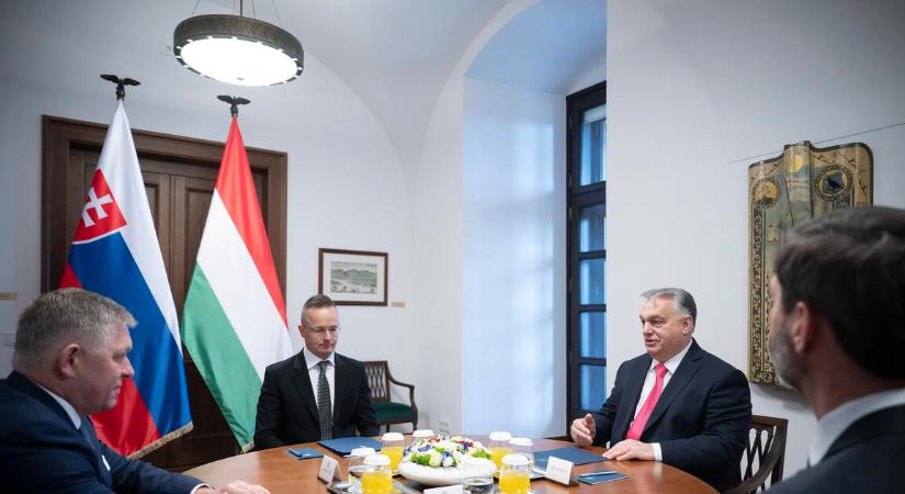 Ukrajna-politikája miatt jelentették fel Robert Ficót