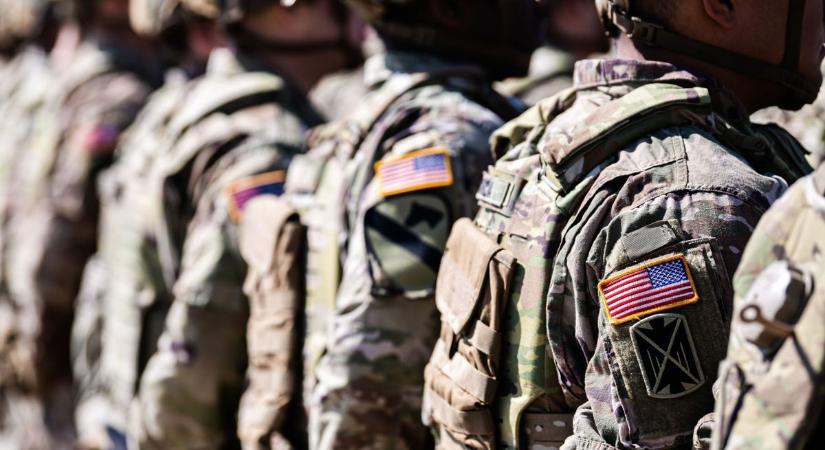 Meglepő fordulat: Donald Trump tízezer katonát küldhet Irán ellen – ez komoly hatással lehet a félidős választásokra