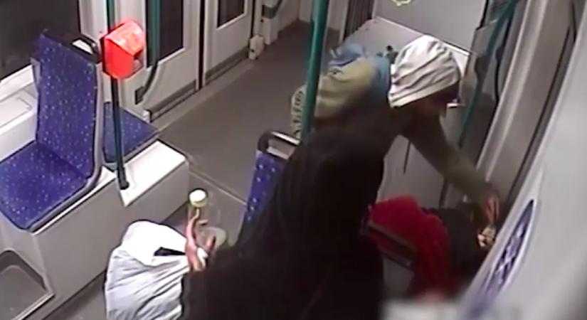 Elaludt a 6-os villamoson a nő: ami a Széll Kálmán téren történt ezután, azért ezt a nőt és férfit keresik