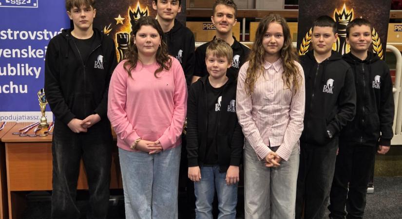 Dobogóra játszották magukat a bátorkeszi diákok az országos rapid sakkbajnokságon
