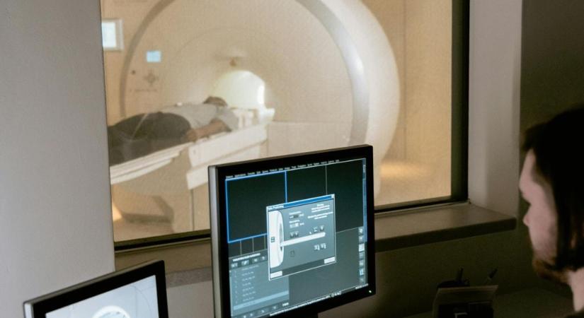 Két hónapra leáll a CT az Uzsokiban: csak a fekvőbetegek számára végzik el a vizsgálatot – ez az oka