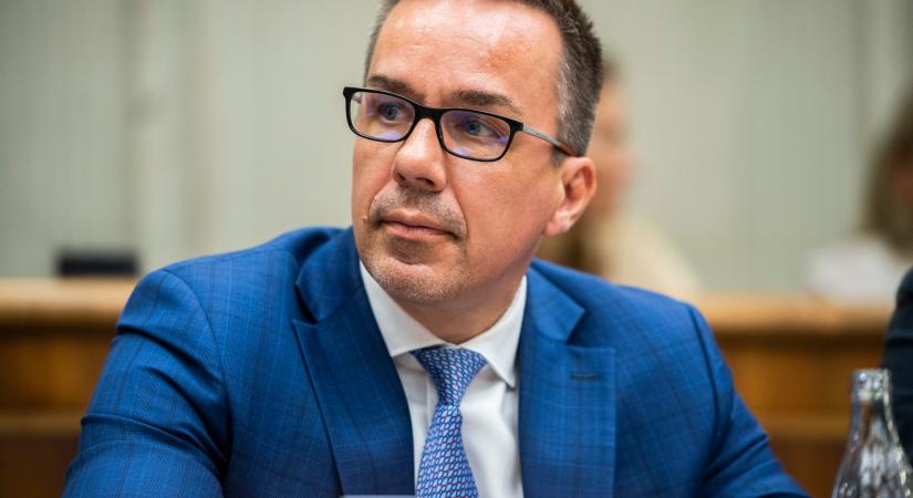 Júliustól mentesülhetnek a szociális járulékfizetés alól a legalacsonyabb bevételű vállalkozók