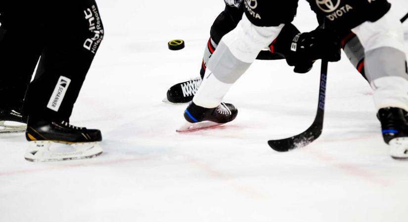 Kézdivásárhely készen áll: rangos ifjúsági jégkorong-világbajnokság érkezik a városba