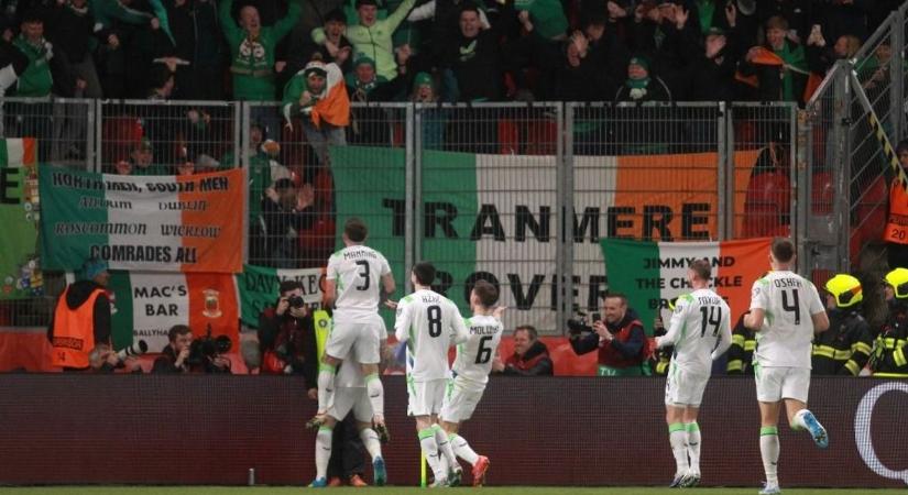 „Karmikus arculcsapás” – az egész ország fellázadt, egy emberként tüntetnek Írországban