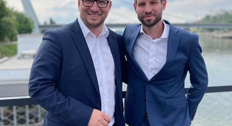 Pekárt kizárta a PS, a pénzadományokat visszafizette neki