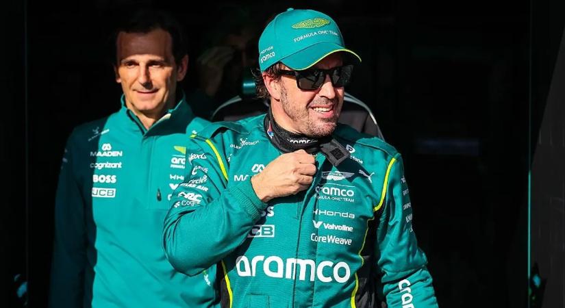 „Előre nem igazán lehet ezt elképzelni, csak megtörténik” – immár apukaként érkezett meg Alonso Szuzukába