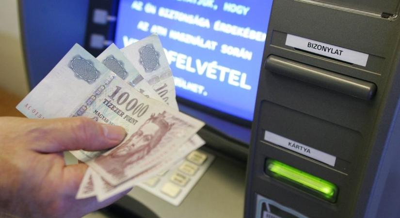 Mi van már itt? Komoly leállás jön ma este ennél a banknál és eddig tart - ez téged is érinthet