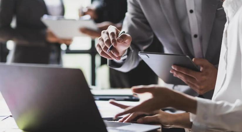 indul a DIMOP Plusz-1.2.6-B-26 kódjelű pályázat: 12 milliót is kaphatnak a kisvállalkozások digitalizációra