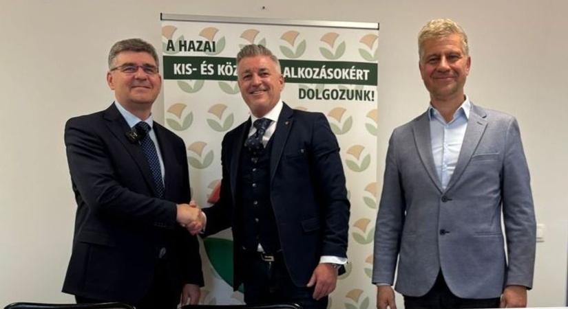 Visszalépett egy jelölt a Fidesz javára Fejérben