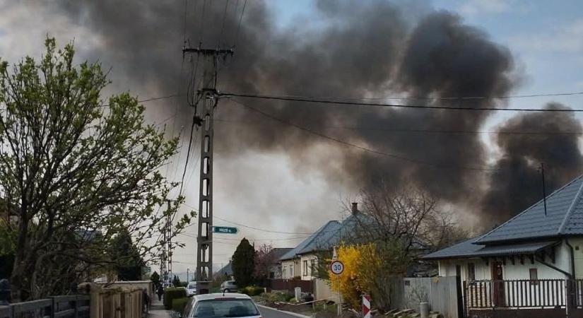 Hatalmas a füst! Tűz ütött ki a rétközi településnél!