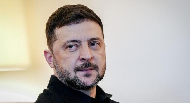 Zelenszkij ukrán katonai szakértőkkel találkozott Szaúd-Arábiában