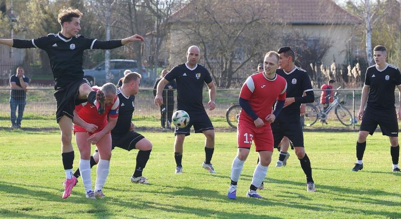 Megye II.: Nagydobos–Sonkád rangadó borzolja a kedélyeket, dobogós csata az 1. számú csoportban