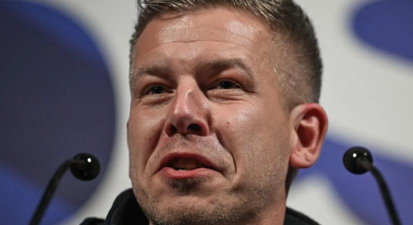 Ábrahám Róbert a tiszás drogbotrányról: Magyar Péter szipogva magyarázkodik, be van állva a kokaintól