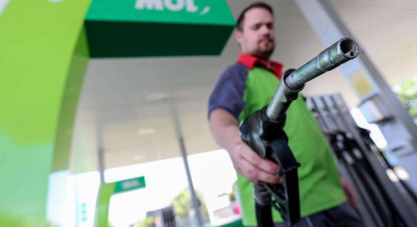 Rendszerleállást jelentett be a Mol, a kutak is zárva lesznek