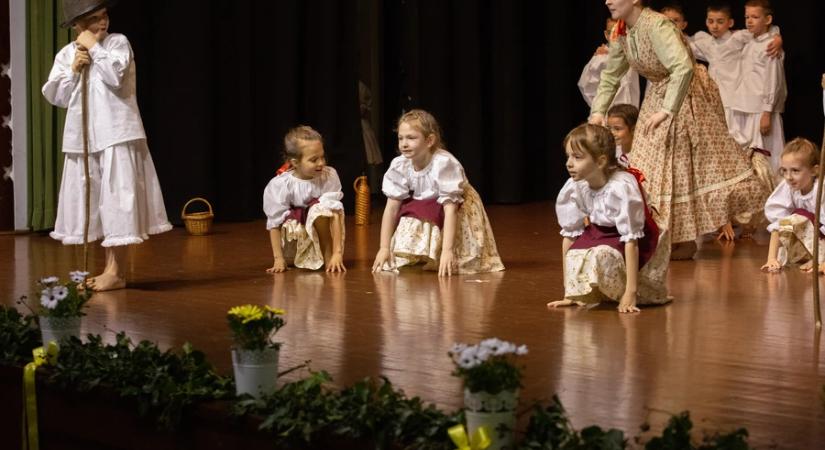 Rendhagyó énekóra