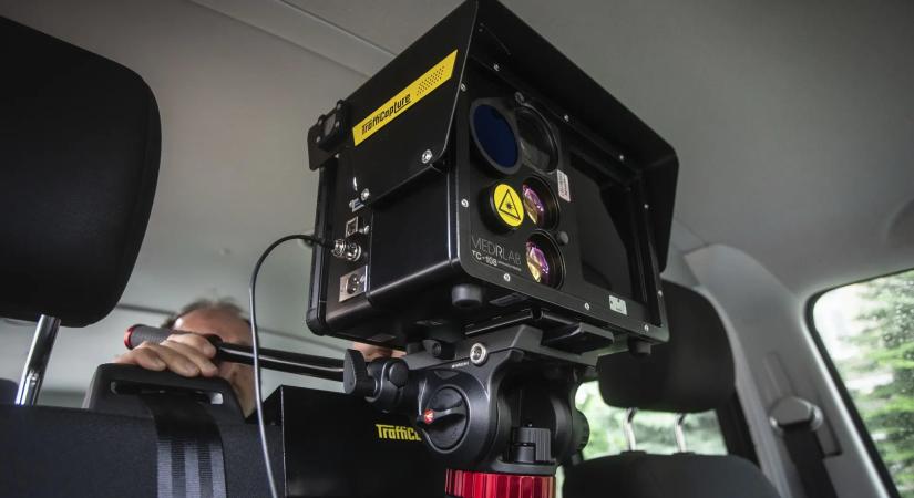 Most akár Te is beleszólhatsz, hova álljanak ki a rendőrök traffizni!