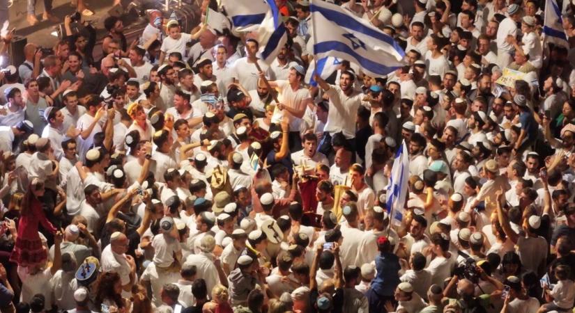 Irán megindította a rakétákat Izrael felé – rendkívüli a készültség