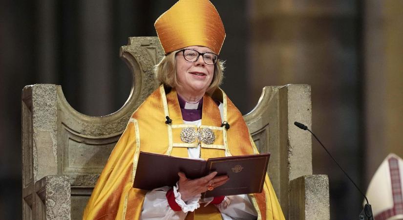 Sarah Mullally lett az anglikán egyház első női vezetője, Canterbury 106. érseke
