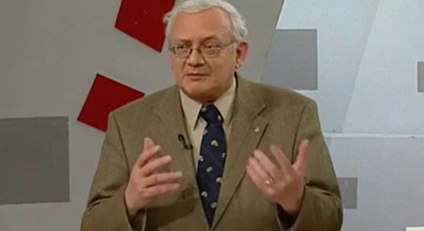 Meghalt Kordos László