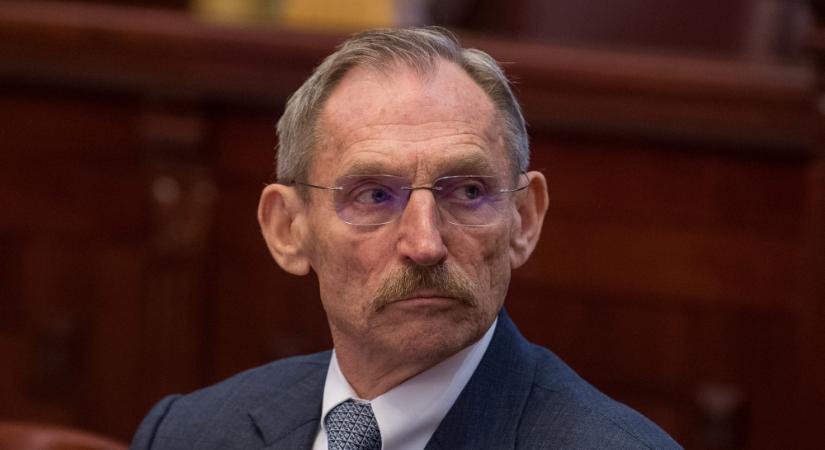 Pintér Sándor belügyminiszter délután 1 órakor nem tudta, hogy reggel háromnegyed 8-kor ismét helyreállt a Szombathelyi Távhő szolgáltatása