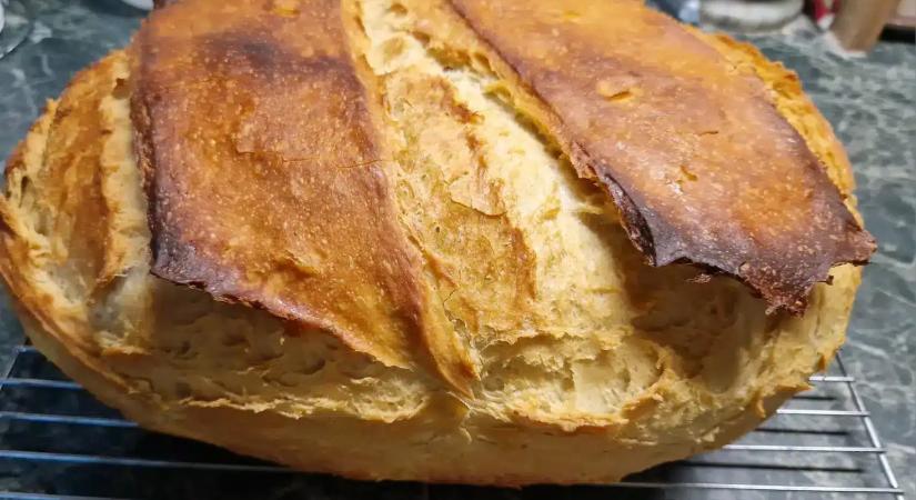 Extrán ropogós házi kenyér recept élesztő nélkül