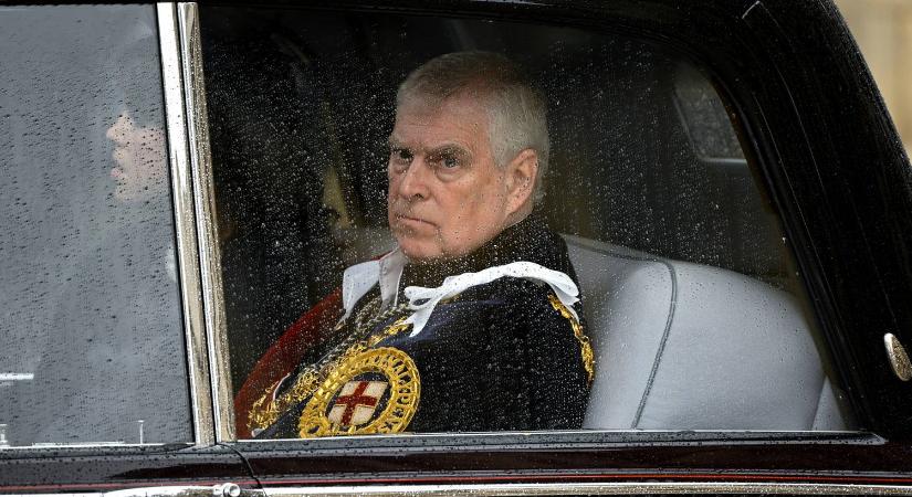 Kitálaltak a volt alkalmazottak: ilyen volt az „arrogáns” András herceg mellett dolgozni