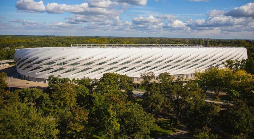 Több ezren érkeznek Debrecenbe, a parkolásban is változásokra készülj!