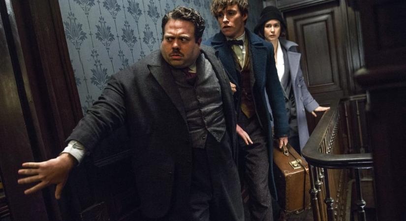 „Mads Mikkelsen csodálatosan nyírt ki” – Dan Fogler kedvenc halálairól és a Harry Potter-spinoff jövőjéről