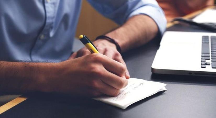 Hetven százalékkal esett vissza a magyar vállalatfelvásárlások értéke