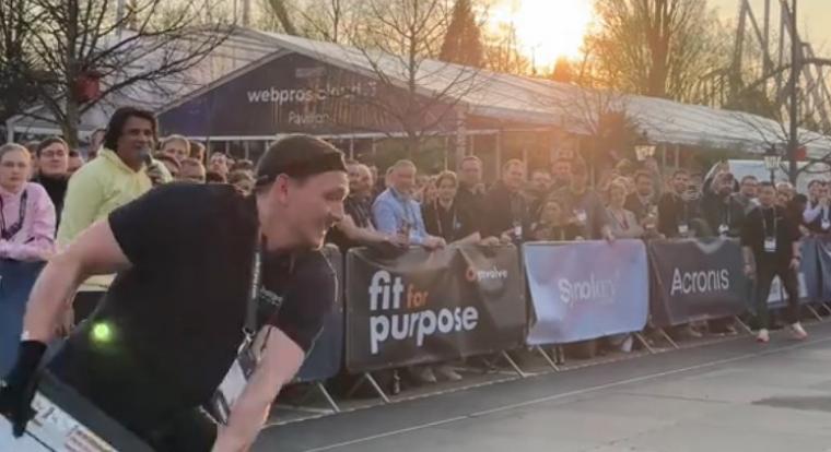 Az új kedvenc sportom a versenyszerű szerverhajítás